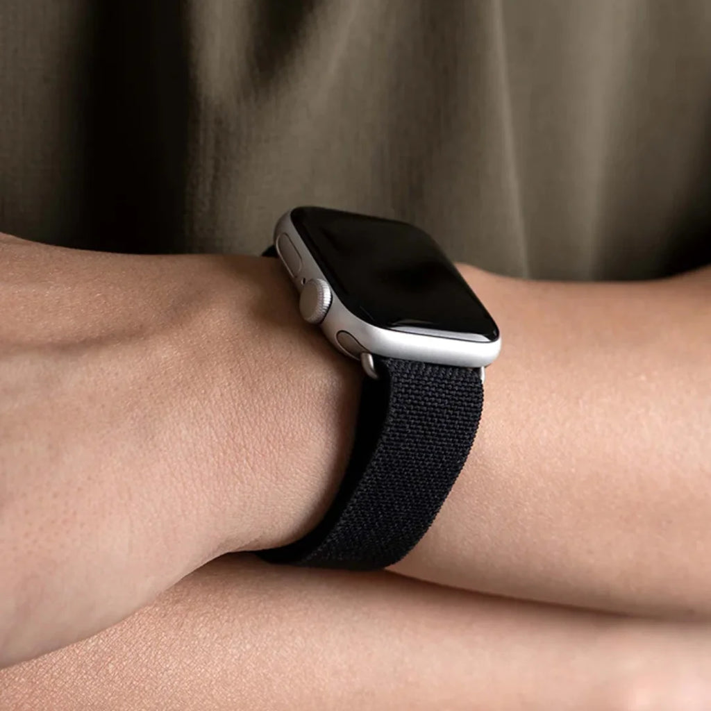 Black | Apple Watch Milanese Magnetic Loop Strap | Stainless Steel Band  | 42mm / 44mm / 45mm